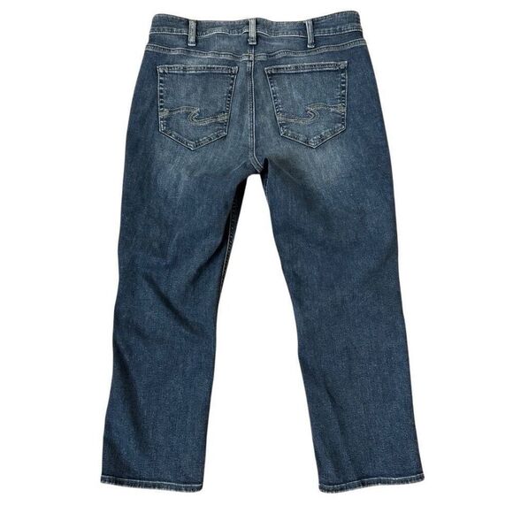 Silver Jeans Co. Suki Capri Jeans Dark Wash Lightly Distressed Size 34 - Picture 2 of 5